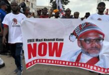 Police teargas #FreeNnamdiKanuNow campaigners as Atiku, Obi, Wabara back protest